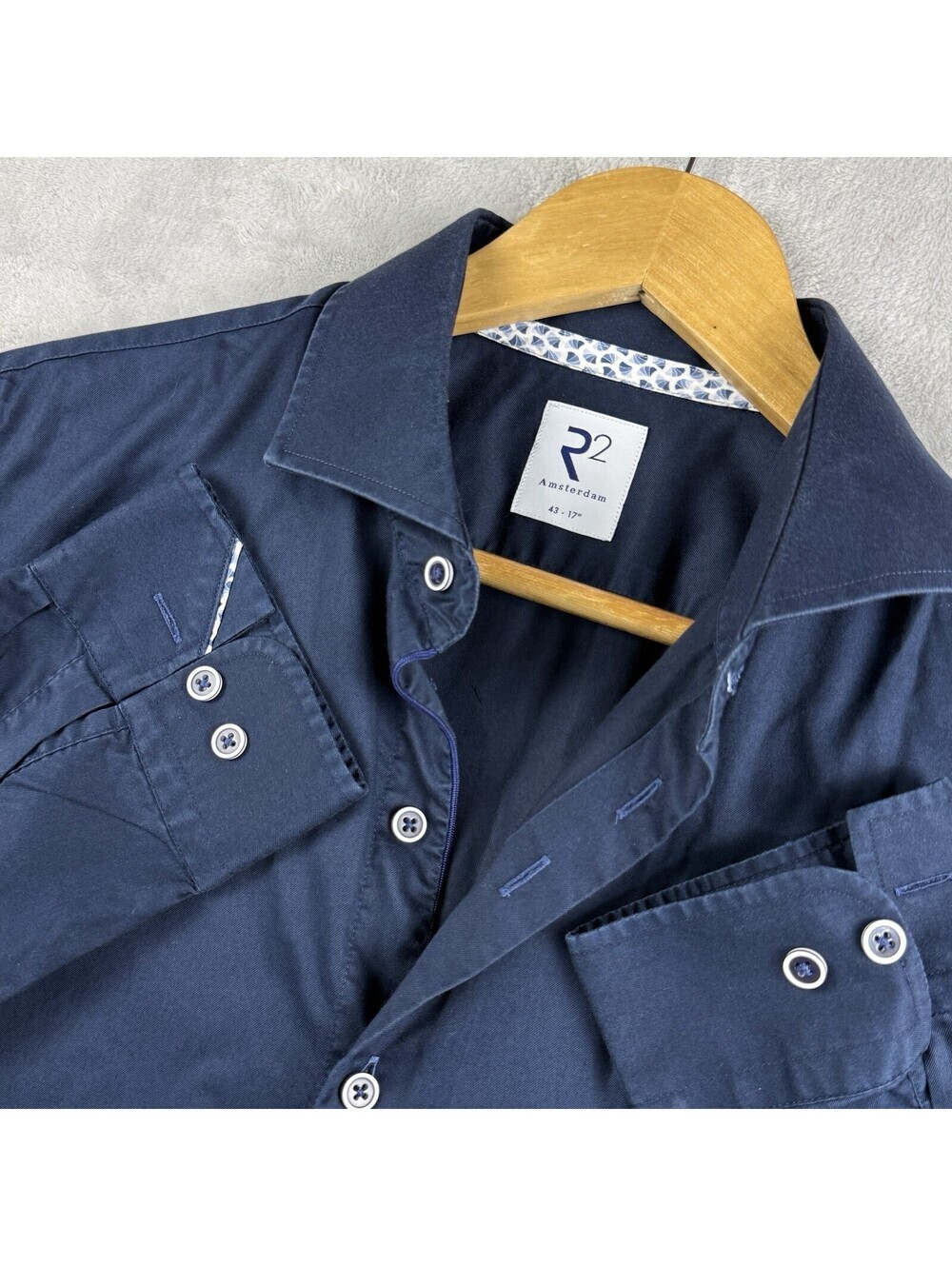 R2 Amsterdam Mens 43 17 Navy Dress Shirt Long Sleeve Button Up Cotton Business